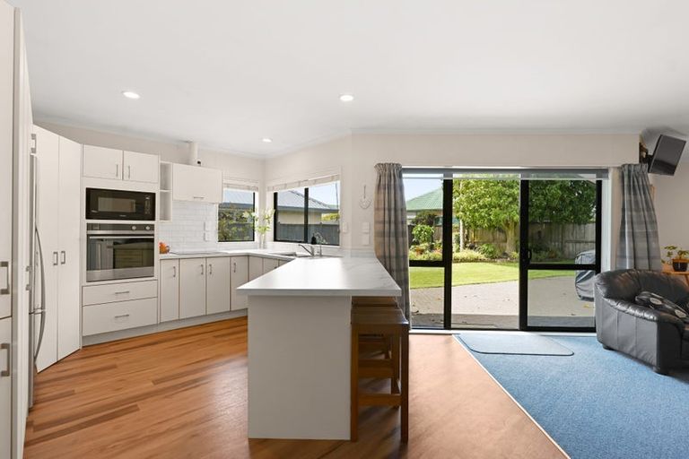 Photo of property in 25 Mangakoea Place, St Andrews, Hamilton, 3200
