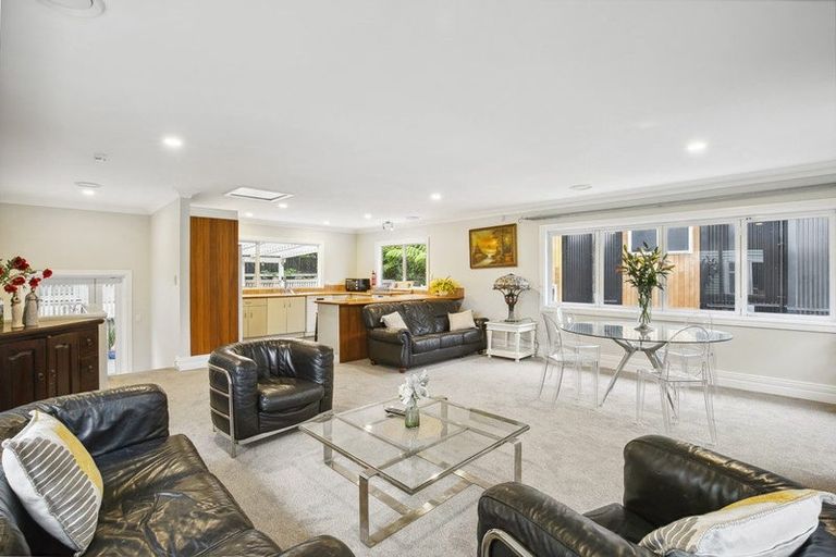 Photo of property in 14b Glenmore Street, Thorndon, Wellington, 6011