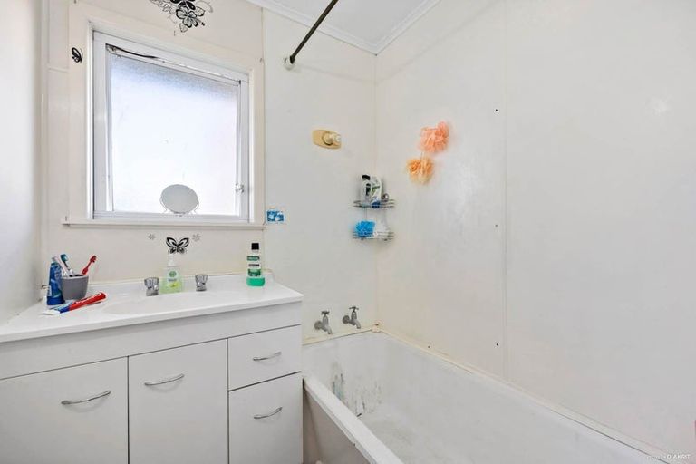 Photo of property in 35 Rimu Road, Manurewa, Auckland, 2102