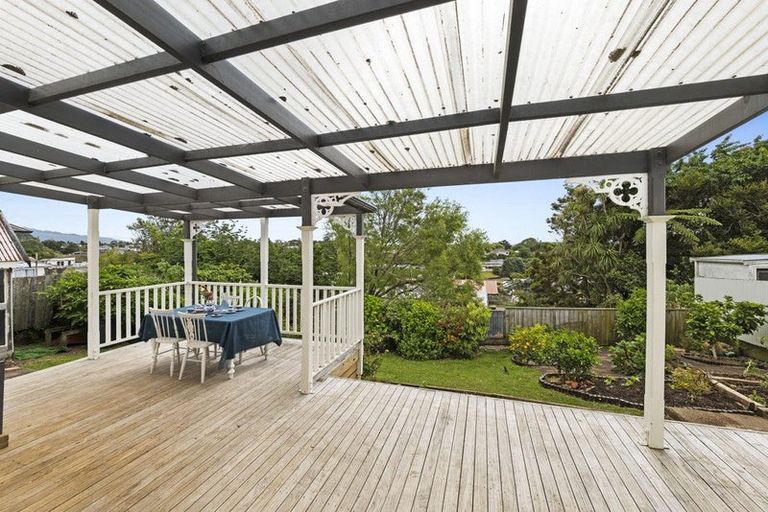 Photo of property in 132 Tukapa Street, Westown, New Plymouth, 4310