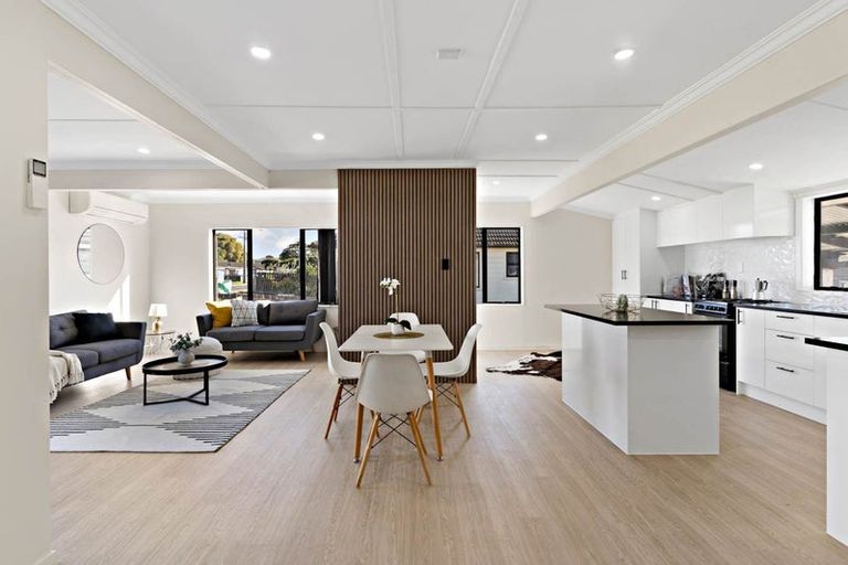 Photo of property in 14 Plunket Avenue, Papatoetoe, Auckland, 2104