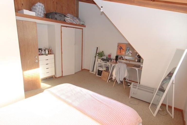 Photo of property in 2 Cosy Dell Road, North Dunedin, Dunedin, 9016