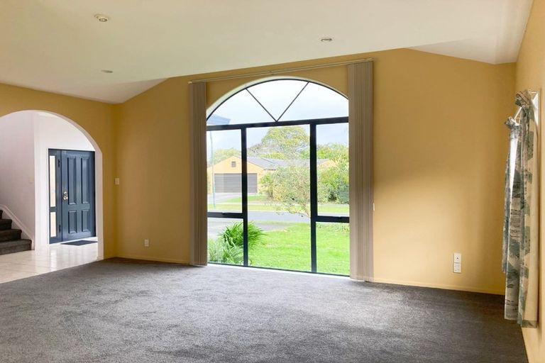 Photo of property in 18 Piriti Drive, Te Atatu Peninsula, Auckland, 0610