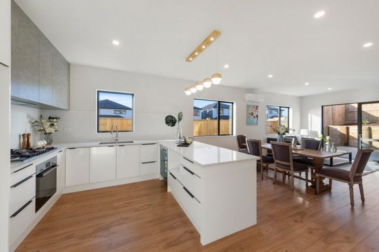 Photo of property in 6 Demeter Street, Flat Bush, Auckland, 2019