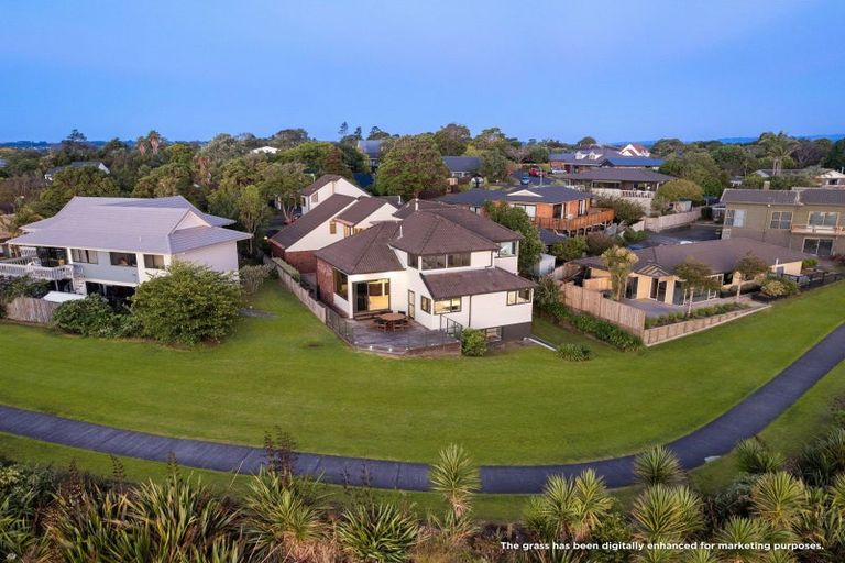Photo of property in 55 St Annes Crescent, Wattle Downs, Auckland, 2103