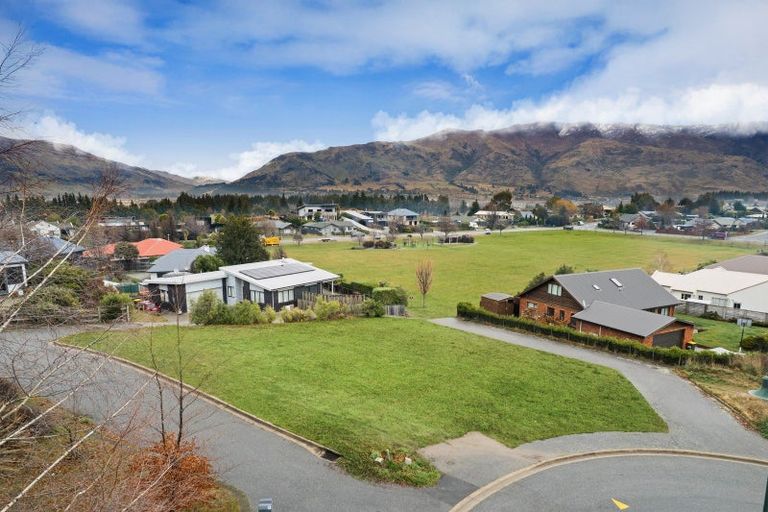 Photo of property in 6 Ansted Place, Wanaka, 9305