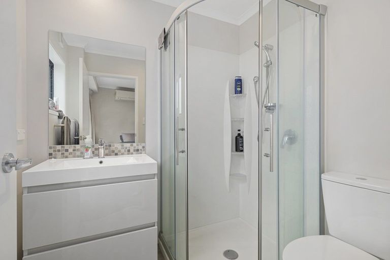 Photo of property in 8/16 Jones Crescent, Melville, Hamilton, 3206