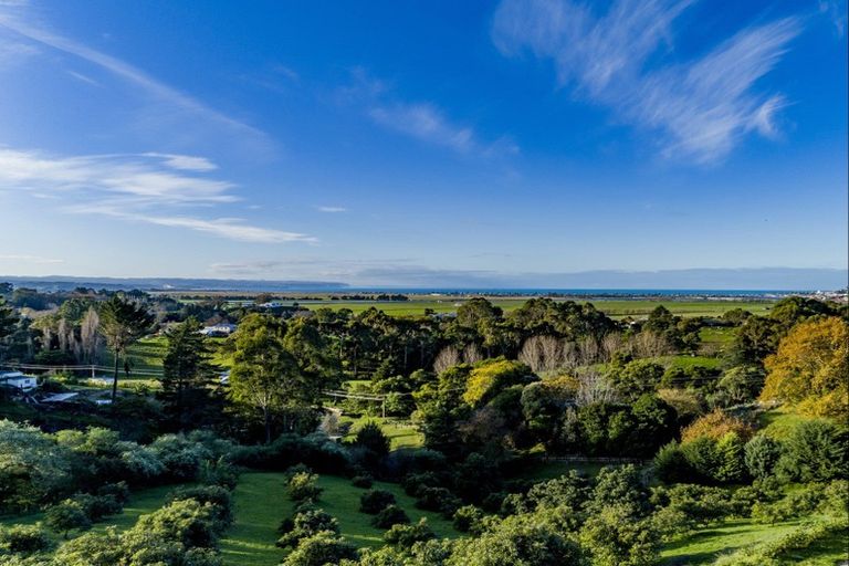 Photo of property in 180 Puketitiri Road, Poraiti, Napier, 4182
