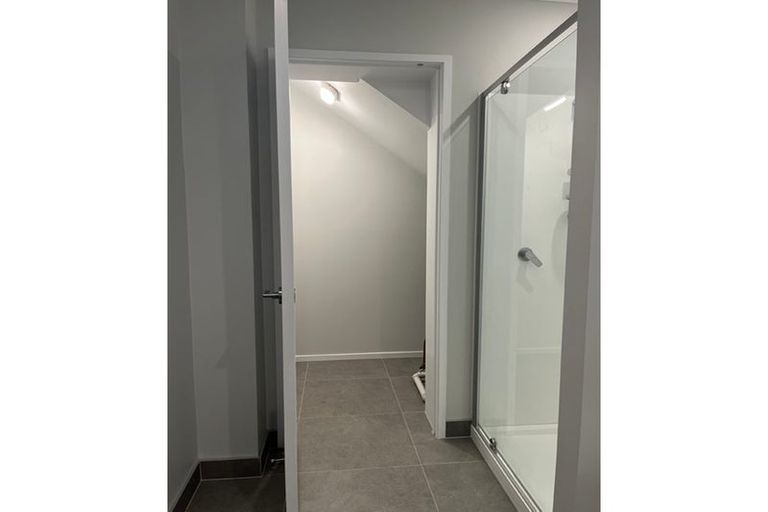 Photo of property in 4/49 Nugget Avenue, Hobsonville, Auckland, 0616