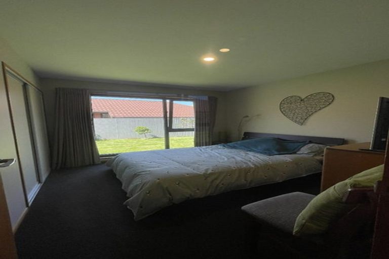 Photo of property in 237a Wainoni Road, Avondale, Christchurch, 8061
