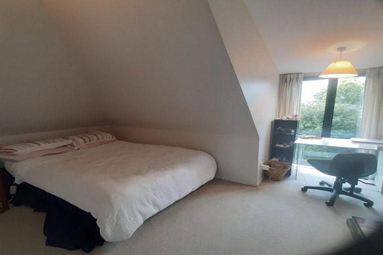 Photo of property in 2/10 Peel Street, Strowan, Christchurch, 8052