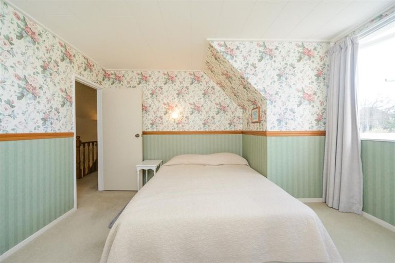 Photo of property in 35 Wanganui Road, Marton, 4710