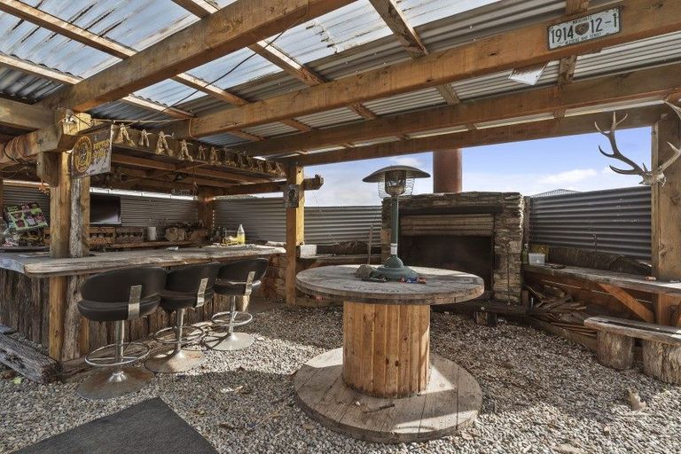 Photo of property in 43 Frye Crescent, Albert Town, Wanaka, 9305