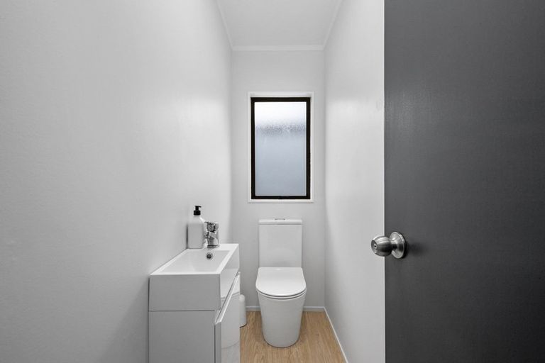 Photo of property in 83 Marina Terrace, Kinloch, Taupo, 3377