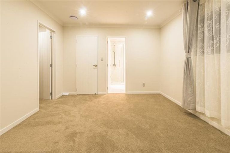 Photo of property in 69 Rosewell Crescent, Flat Bush, Auckland, 2019