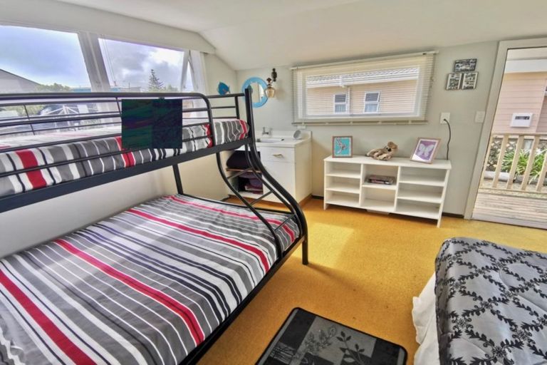 Photo of property in 33 Gawler Street, Te Horo Beach, Otaki, 5581