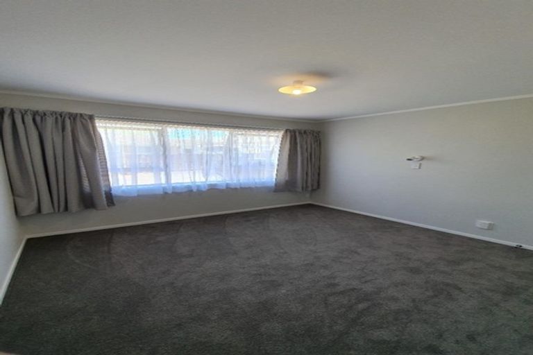Photo of property in 1/35 Ashdown Place, Pahurehure, Papakura, 2113