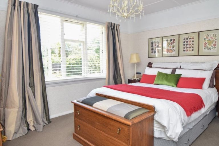 Photo of property in 35 Clifton Avenue, Carterton, 5713