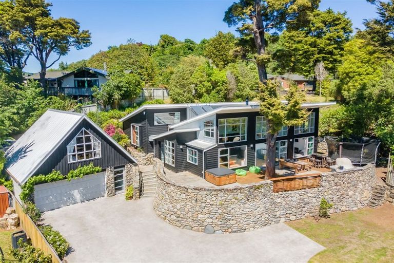 Photo of property in 27 Carlow Grove, Birchville, Upper Hutt, 5018