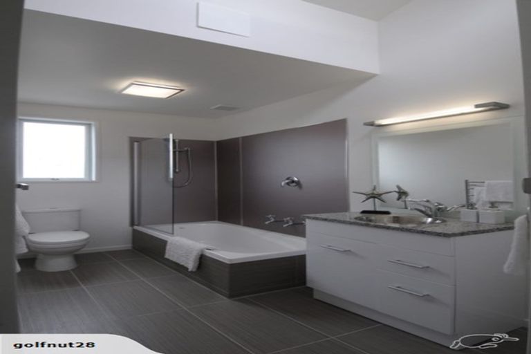 Photo of property in 4/27 Brockworth Place, Riccarton, Christchurch, 8011