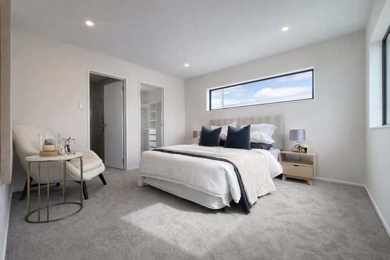 Photo of property in 17b Trinidad Road, Sunnynook, Auckland, 0620