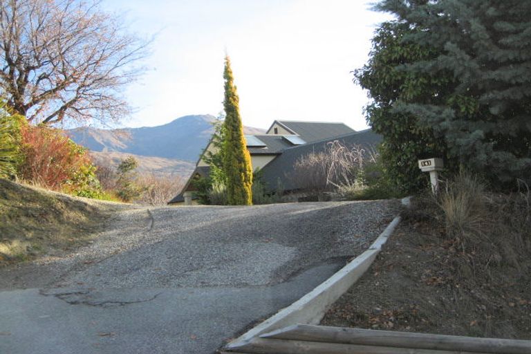 Photo of property in 141 Stone Street, Wanaka, 9305