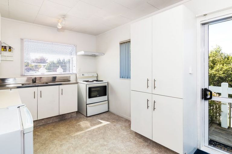 Photo of property in 108 Tamatea Road, Taupo, 3330