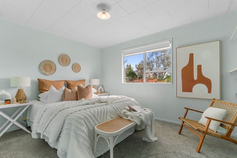 Photo of property in 24 Waimahanga Road, Onerahi, Whangarei, 0110