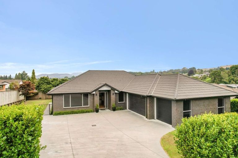 Photo of property in 38 Baxendale Drive, Matipo Heights, Rotorua, 3015