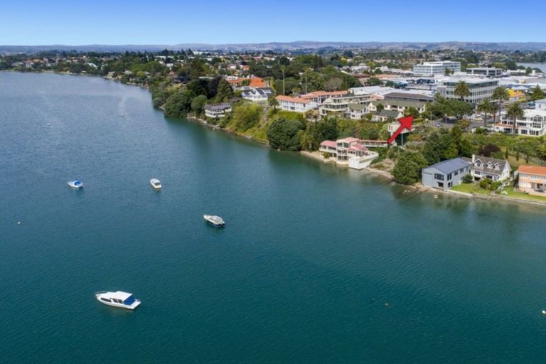 Photo of property in 12 First Avenue, Avenues, Whangarei, 0110