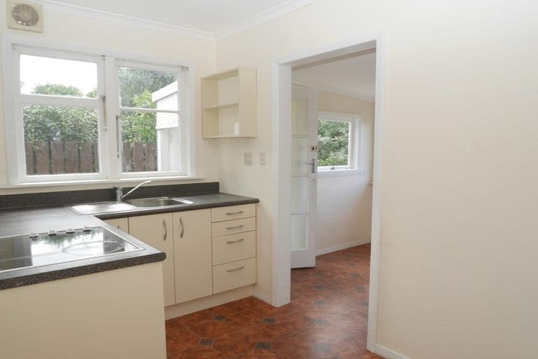 Photo of property in 5 Allen Road, Raumati Beach, Paraparaumu, 5032