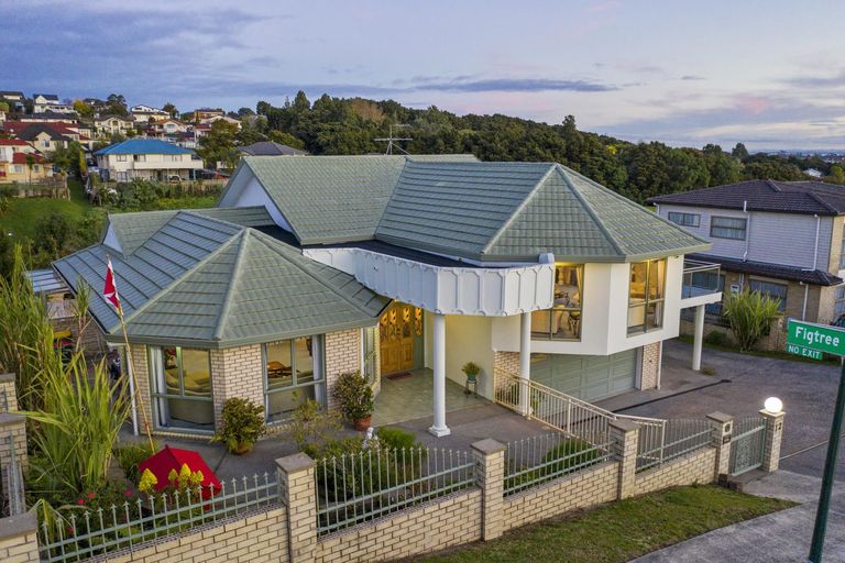 Photo of property in 12 Pistachio Place, Goodwood Heights, Auckland, 2105