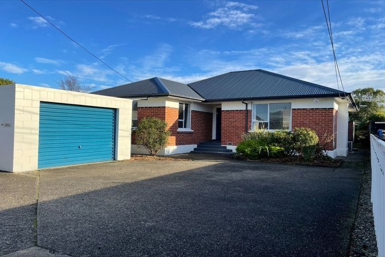 Photo of property in 42a Hargest Crescent, Saint Kilda, Dunedin, 9012