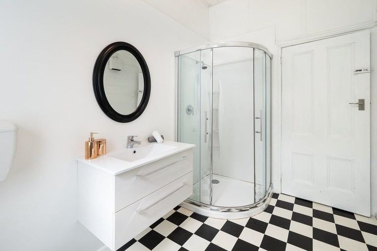 Photo of property in 29 Hutcheson Street, Sydenham, Christchurch, 8023