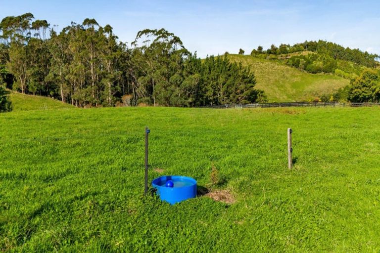 Photo of property in 529 Frankley Road, Hurworth, New Plymouth, 4371