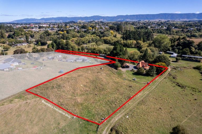 Photo of property in 45 Riverdale Road, Dannevirke, 4930