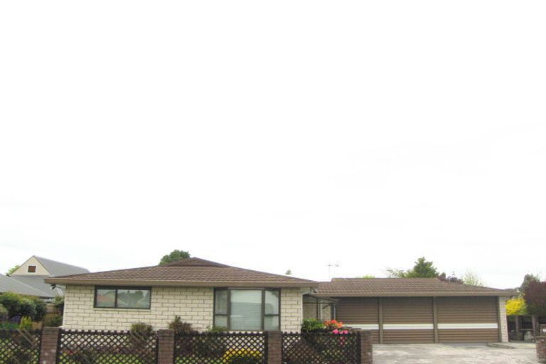 Photo of property in 57 Regency Crescent, Redwood, Christchurch, 8051