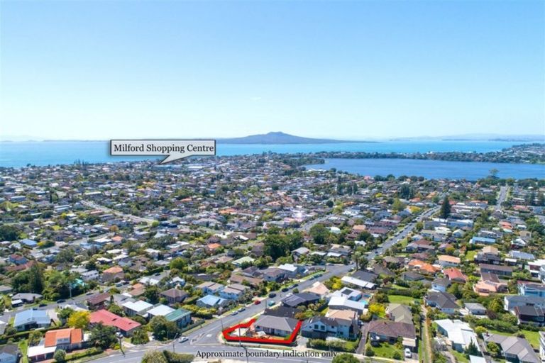 Photo of property in 50 Quebec Road, Milford, Auckland, 0620