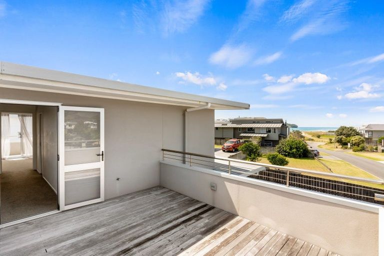 Photo of property in 106 Saint Patricks Row, Whangamata, 3620
