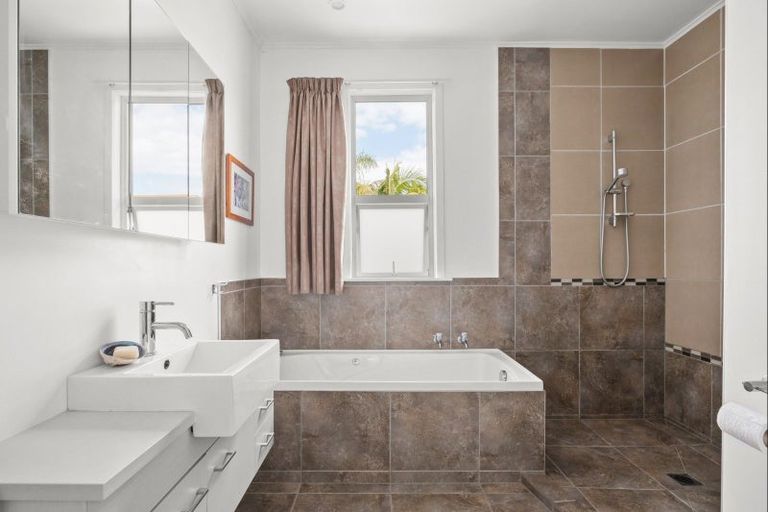 Photo of property in 128 Russell Street, Whataupoko, Gisborne, 4010