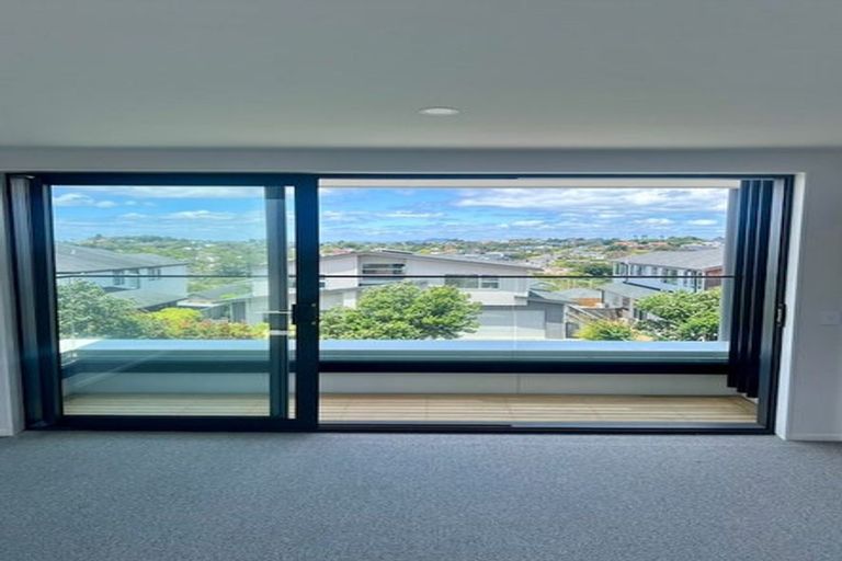 Photo of property in 49 Bearing Parade, Long Bay, Auckland, 0630