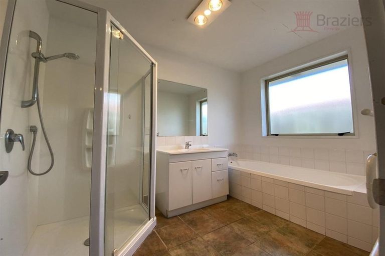 Photo of property in 15a Centennial Avenue, Riccarton, Christchurch, 8041