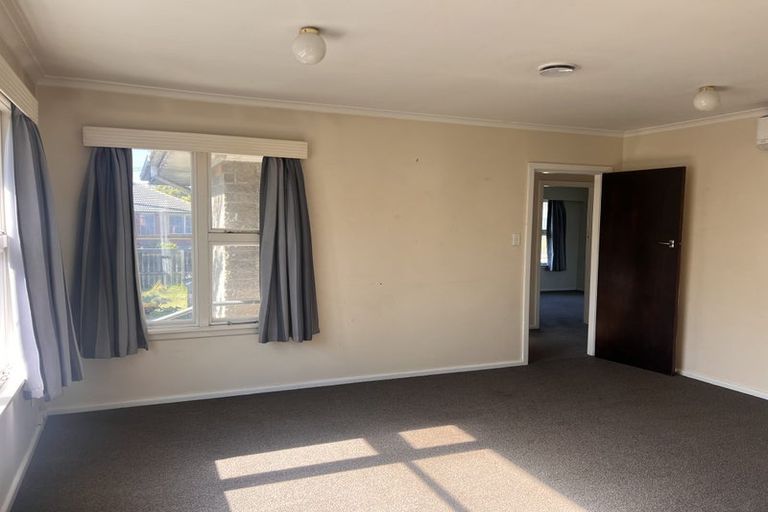 Photo of property in 17 Sandown Crescent, Aranui, Christchurch, 8061