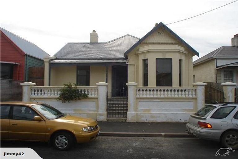 Photo of property in 33 Hyde Street, North Dunedin, Dunedin, 9016