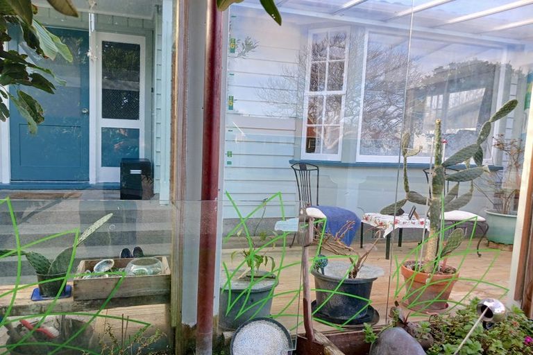 Photo of property in 3 Ardal Grove, Tirohanga, Lower Hutt, 5010