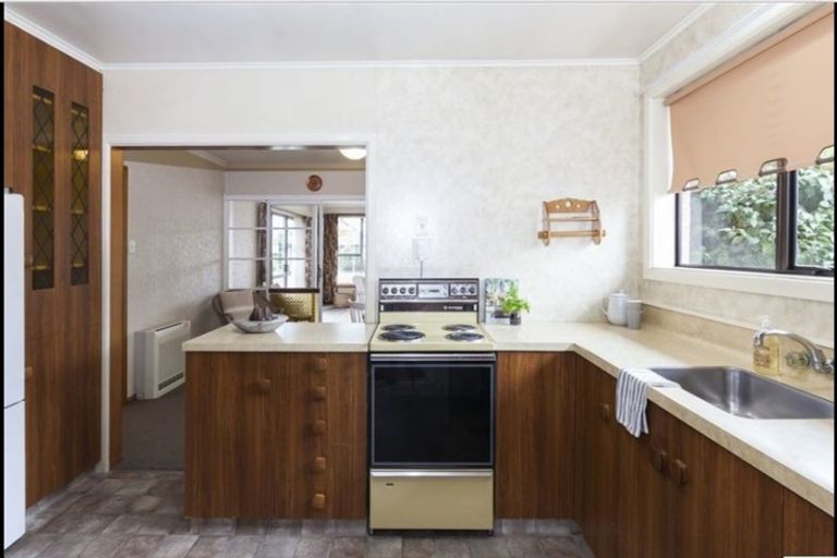 Photo of property in 6 Lochee Road, Upper Riccarton, Christchurch, 8041