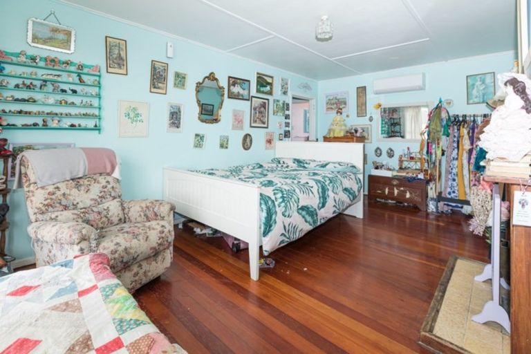 Photo of property in 11 Savage Crescent, Waipukurau, 4200