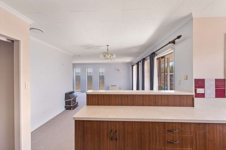 Photo of property in 5/481 Saint Aubyn Street, Moturoa, New Plymouth, 4310