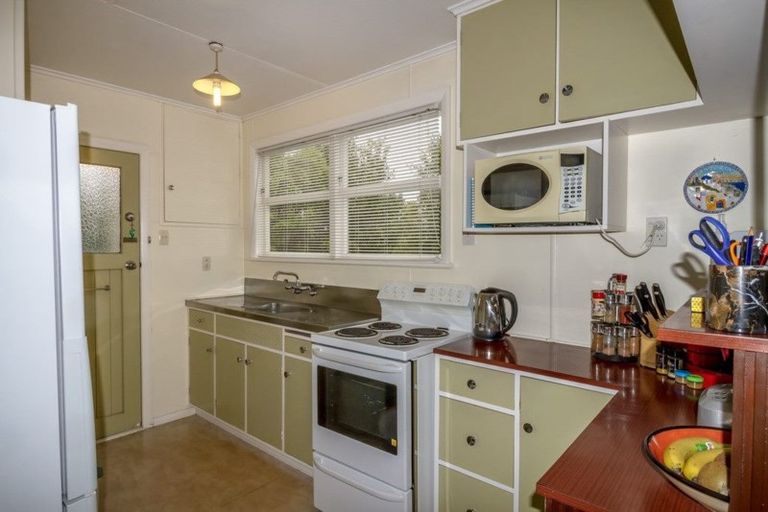 Photo of property in 2 Lockhart Avenue, Milson, Palmerston North, 4414