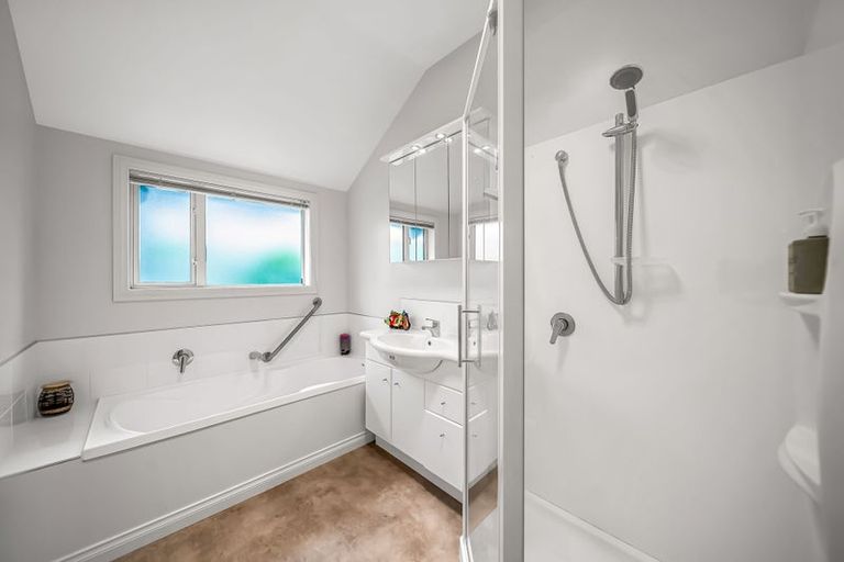 Photo of property in 25 Muriwai Drive, Manapouri, 9679